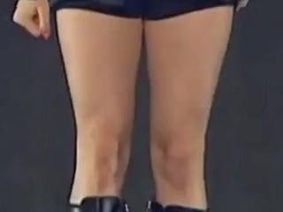 Jihyo的性感美腿