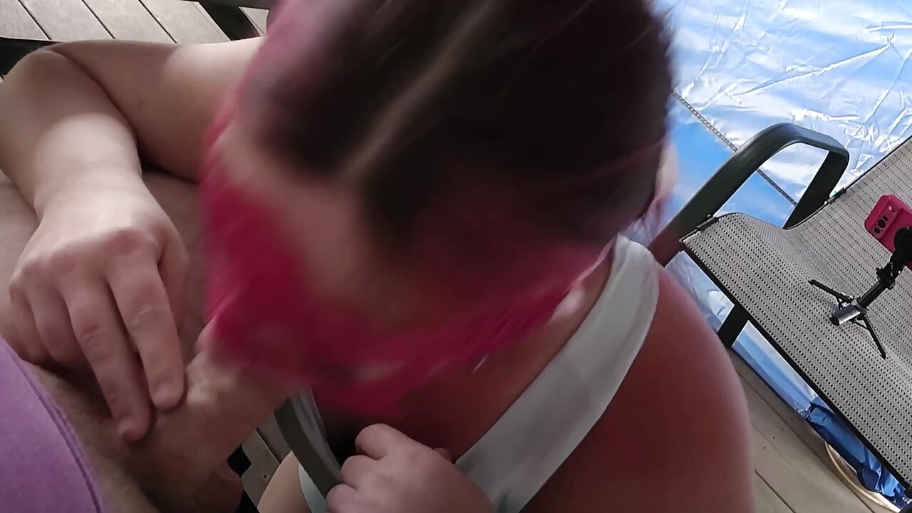 Denk je dat de buren ons hebben gezien?
