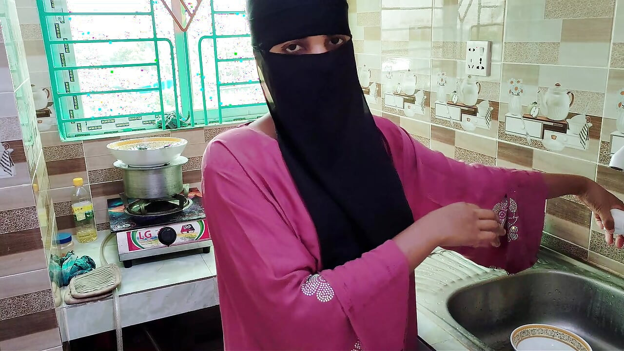 Please sir fuck my tight pussy once again Desi hijabi maid chudai xxx