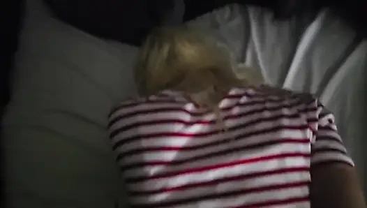 Süße blondine gefickt doggystyle