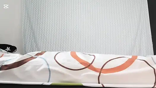 Vollbusige blowjob, halsfick in den arsch gefickt