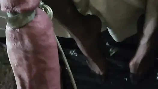 Хорошая девушка в видео от первого лица, развлечение яиц и яиц муженька с членом