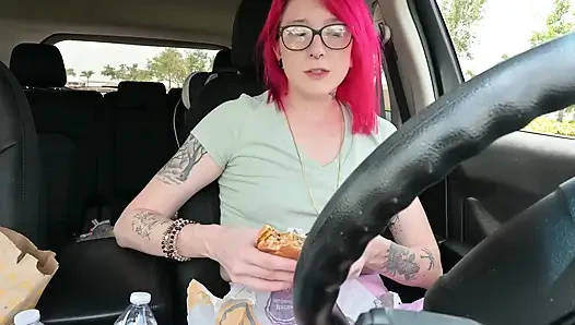 Lunch Date with Ellie
