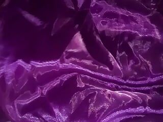 Satin purple ballgown masturbação