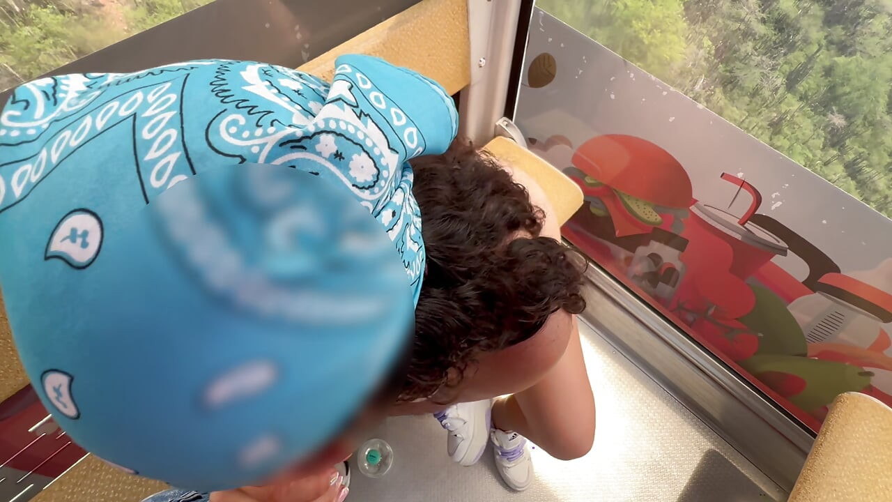 Blowjob And Fuck In The Cable Car In Colombia, Santander With A Very Horny Pregnant Woman