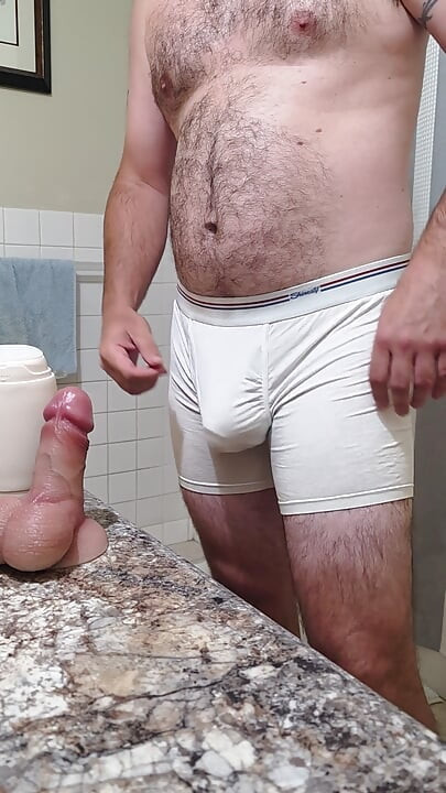 Beary trims his balls and takes the Fleshlight for a spin