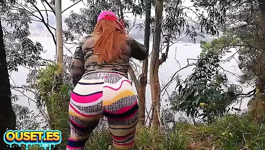 Stunning girl with huge ass gets fucked in the bush by a good cock