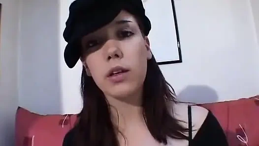 Angélique sucks Bitman