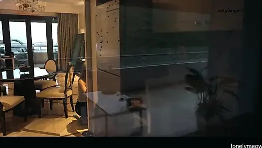 Aldatan Çinli evli kadın