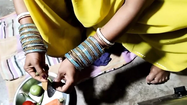 I my friend's wife. Dost ki biwi ko kitchen me choda.with Bengali audio... use headphone for better experience.