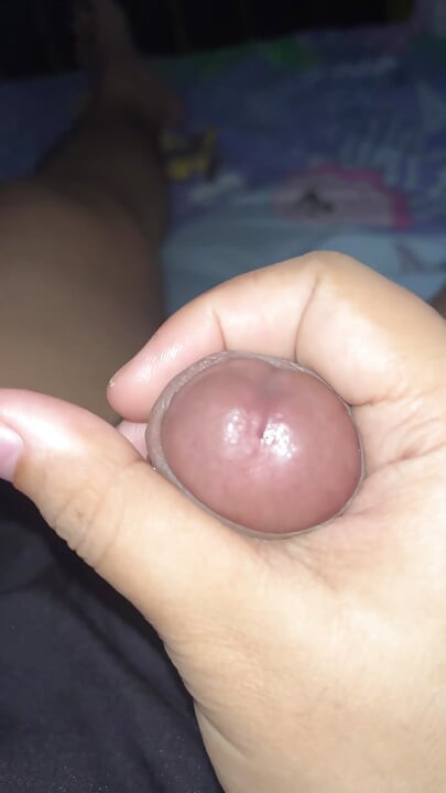 Look at this young man's big cock is so delicious and cum is so much teasing