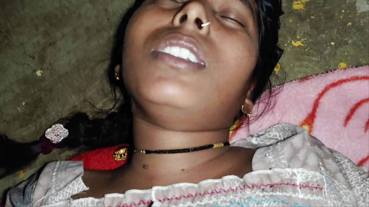 Indian desi Aunty and Davar chudai hindi audio - bhabhi pussy sex movies.