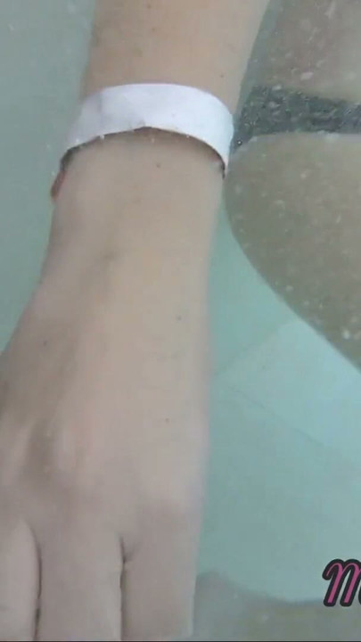 Flashing my dick in front of a young girl in public pool and helps me masturbate - it's very risky with people near | Clip 1