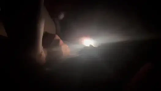 Dua Latina Mengisap Kontol Di Dalam Mobil