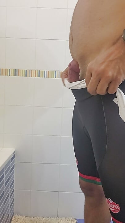 I changed my clothes and ended up masturbating