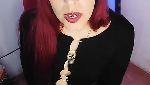 ShyyFxx твоя ненасытная невестка соблазняет тебя ее тугими колготками и огромной задницей!