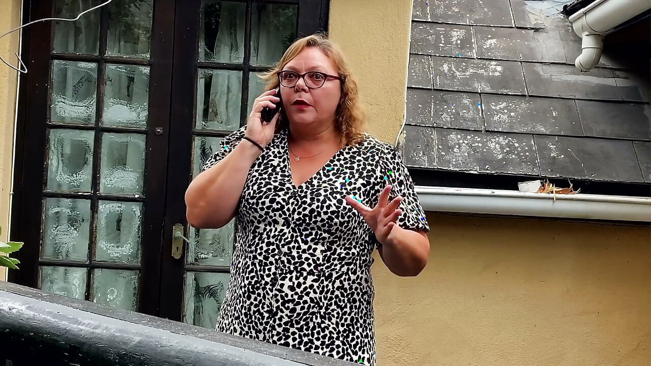 Dominatrix Stăpâna April - Captură, partea 2-2