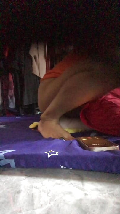 When I came back to the office room, it was so horny.