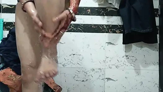 Утреннее горячее шоу большой задницы Priya Bhabi