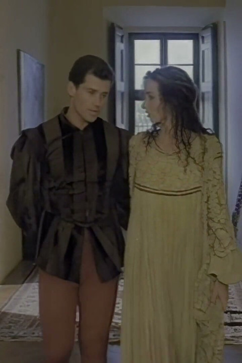 Romeo Ama a Julieta Pero Folla El Culo De Beatriz
