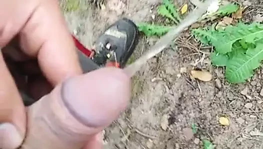 pissing dışarıda