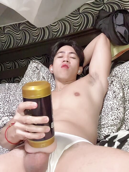 jacking off when i saw my neighbor naked
