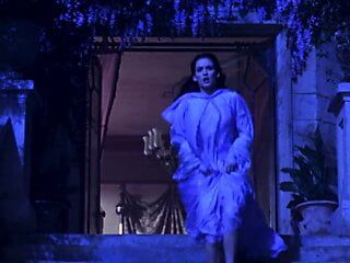Sadie Frost, Winona Ryder - '' Bracu Stoker's Dracula '' 02