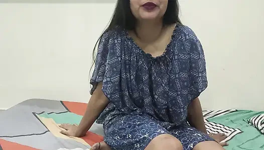 Возбужденная индианка Saara мастурбирует себя, очень горячее XXX видео