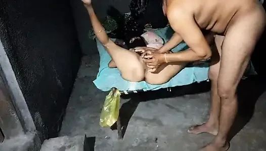 Bahut din se Bal badh gai thi saving kar Li pati patni ne
