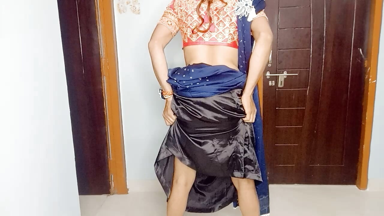 Remove stepmom sexy saree satin petticoat indian sisay