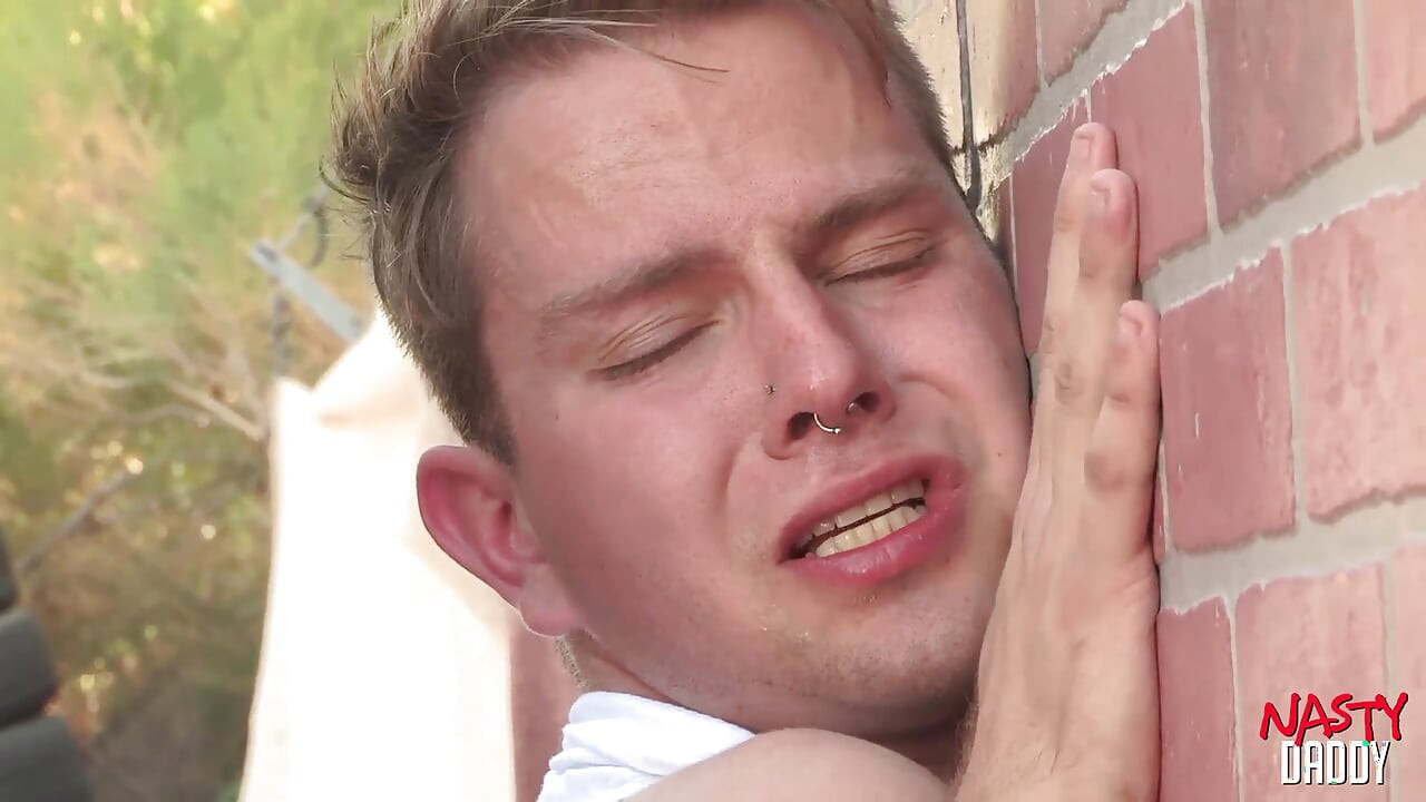 Naredaddy Timothy Drake rimt en hamert papa Lance Charger raw
