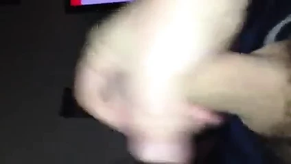 oda arkadaşı geri gelmeden önce mastürbasyon yap