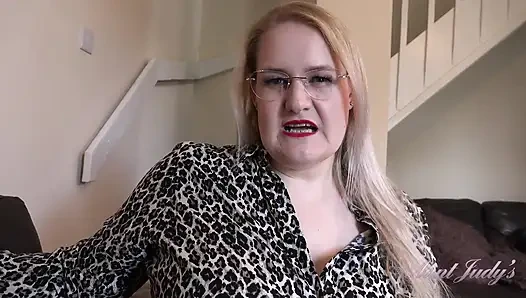 Auntjudys - Deine Vollbusige BBW-sextherapeutin Becky Lutscht Deinen Schwanz
