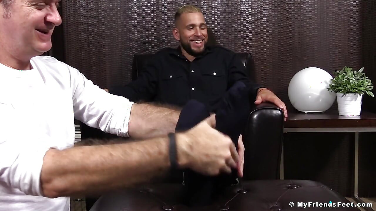Bearded Stud Tino Gets Foot Worshiped
