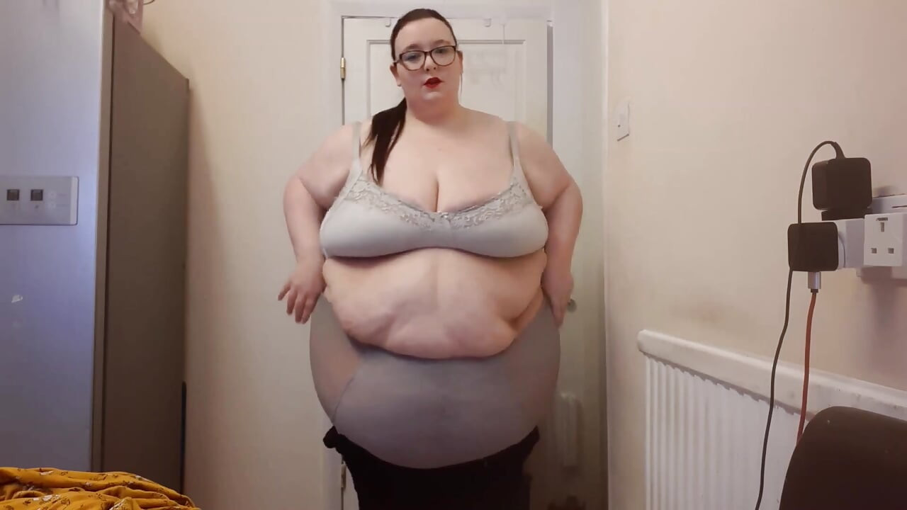 SSBBW 육덕 거유 끈과 가죽 레깅스