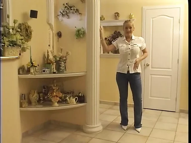 Lesbos lick pussy in the living room