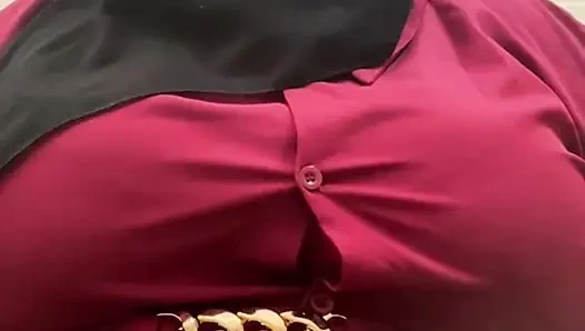 Sexy lehrerin trägt zur arbeit tangas