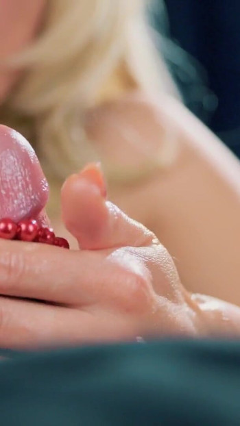 Powerful moment from "Pearl necklace and warm cumshot"