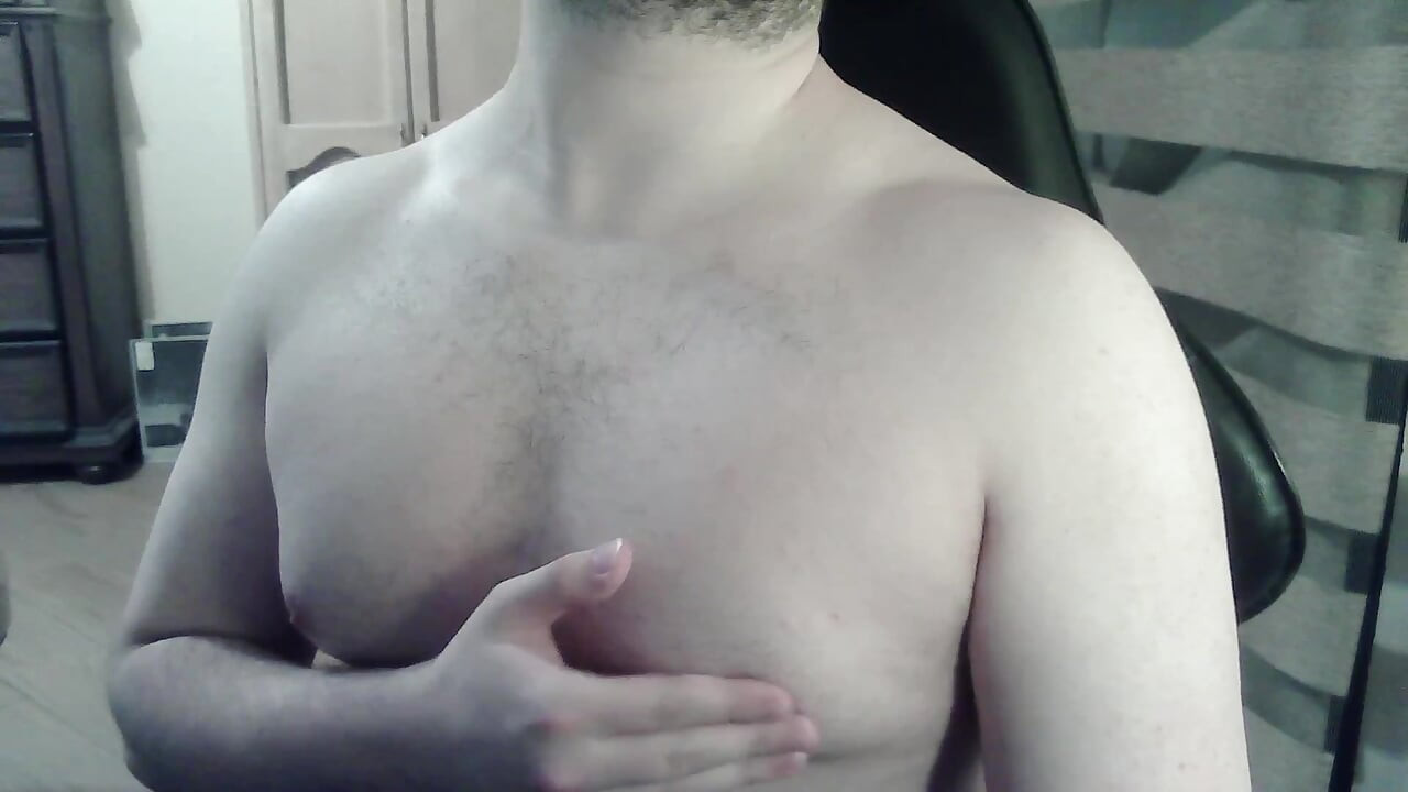 Live cam show flexing