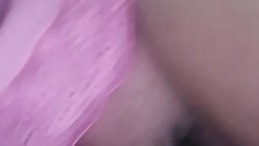 Goon mit einem e-girl bei Discord call rn Sie squirtet und stöhnt für mich, während sie ihren dildo reitet und ihre titten vorführt