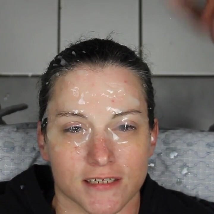 Dirty Dees Loves Facials