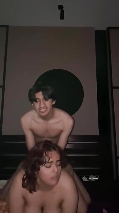 그녀는 백샷을 좋아해