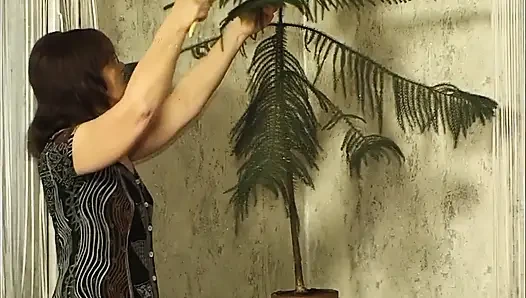 Cewek sange rambut cokelat lagi asik fingering memeknya yang berbulu sampai orgasme