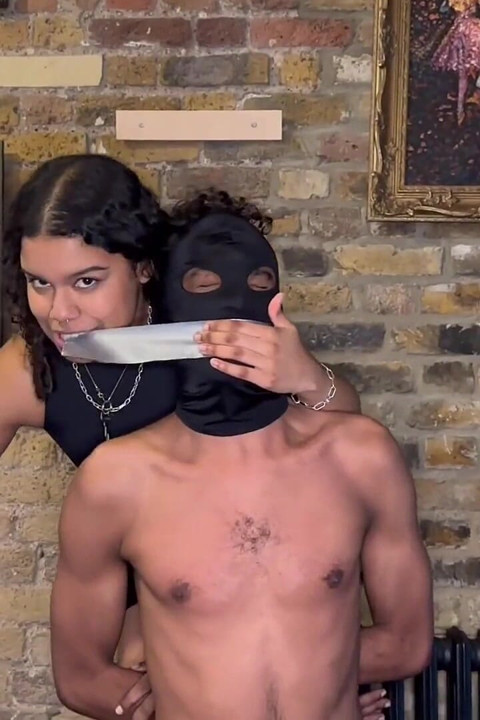 Bogini Luna - boso Beatdown (HD 1080p Mp4)