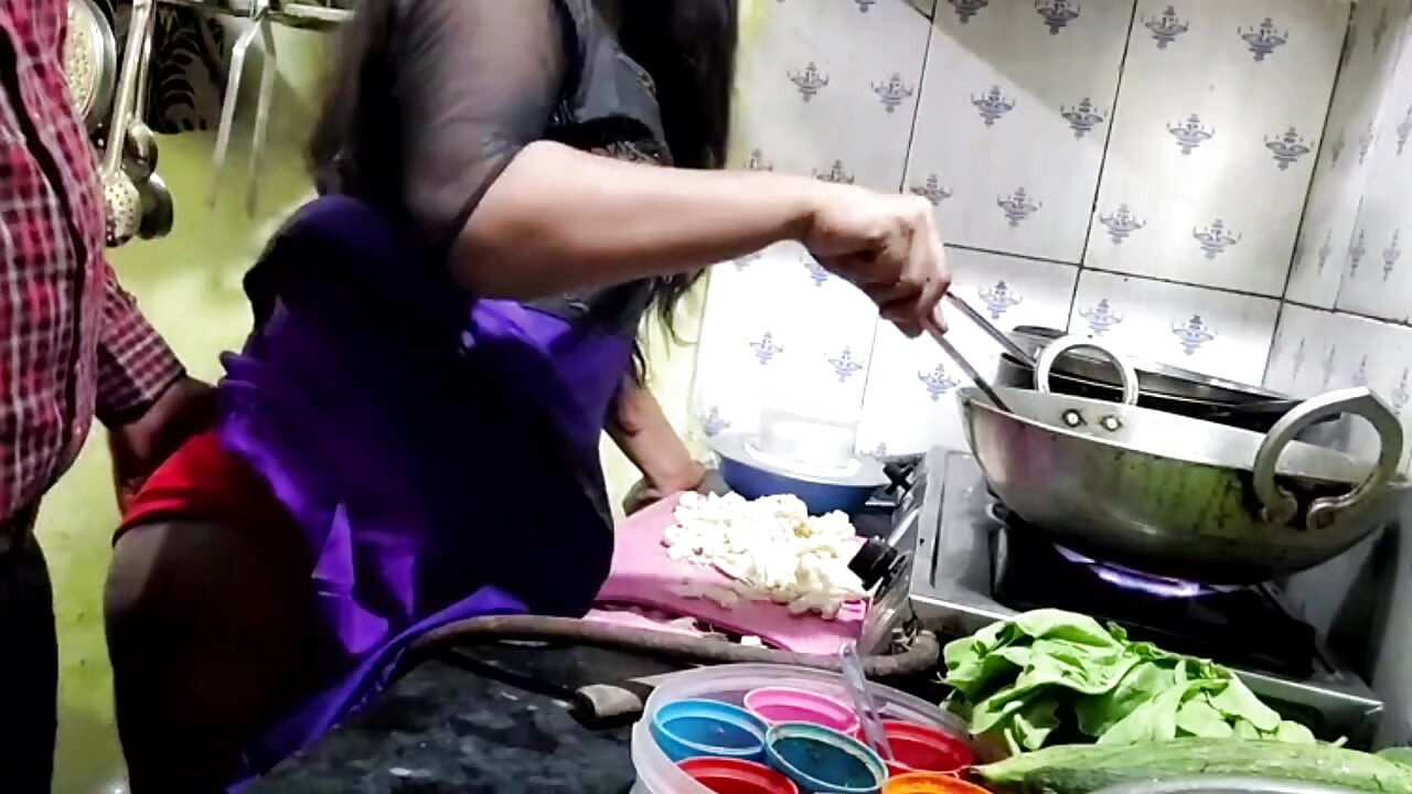 Mi-am futut soția în bucătărie!