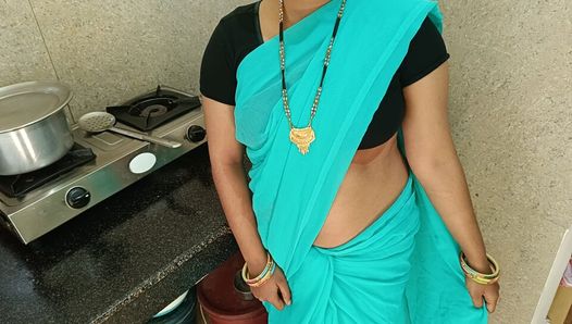 Die süße sari bhabhi wird frech mit ihrem devar für harten und harten analsex nach eismassage auf ihrem rücken in Hindi