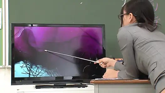 Guru hot dientot sama 2 muridnya sendiri