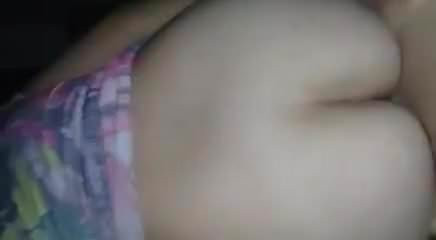 Se cansa dando sentones