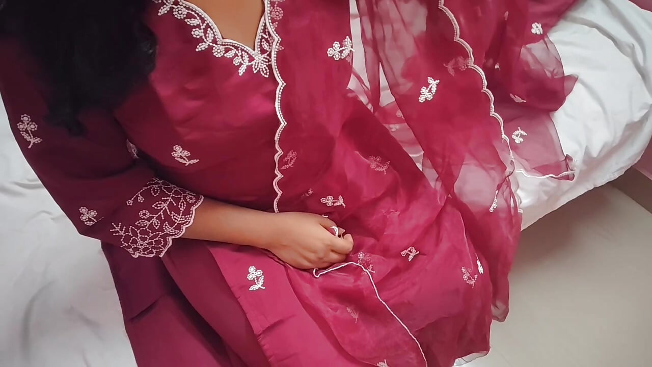 My Sali is so hot, how can i fuck her?