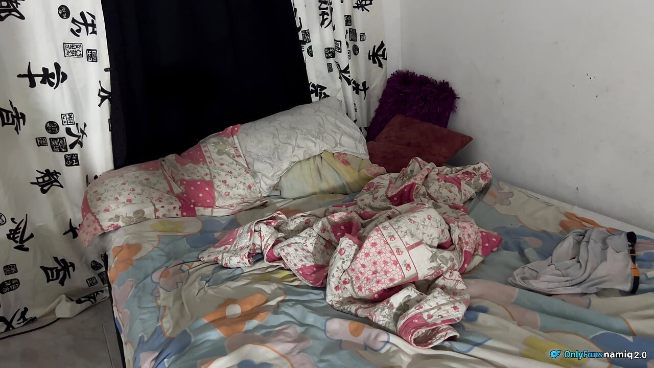 Lidenskabelig sex med min kone i begyndelsen af hendes dag!